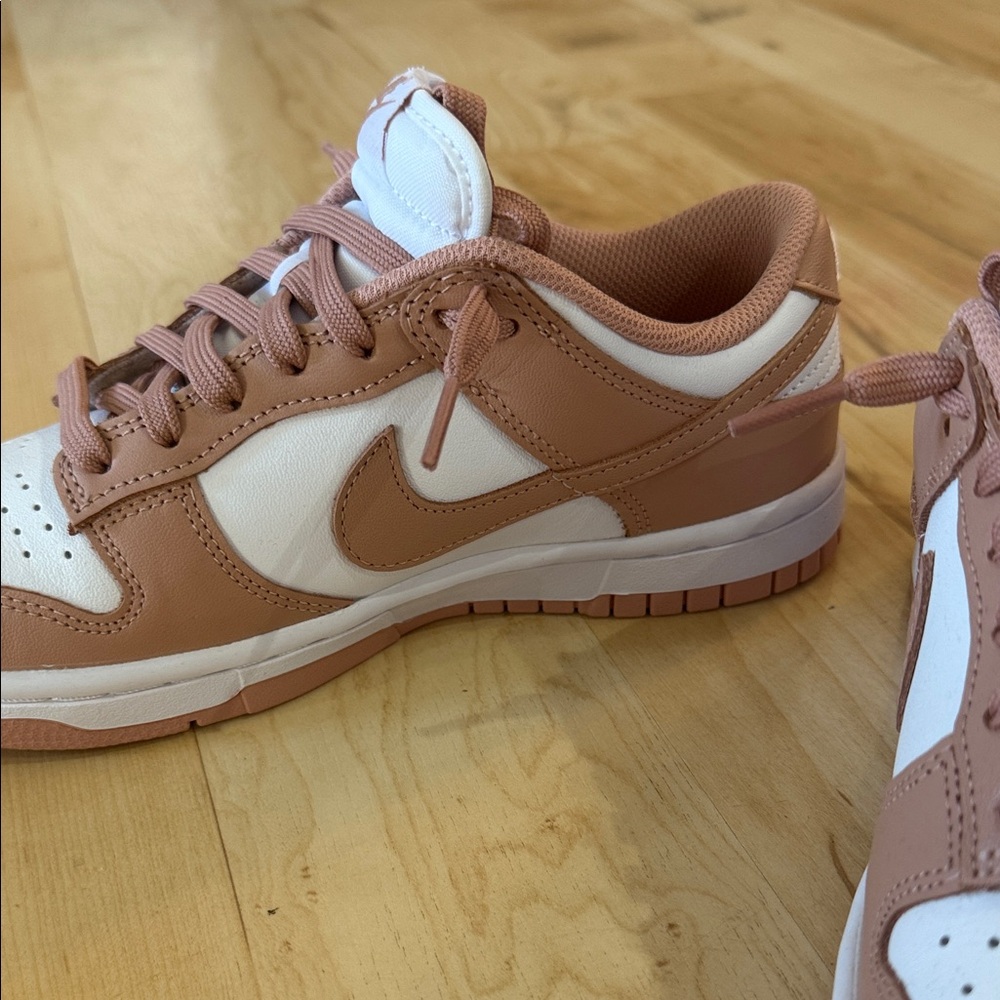 Brand new Nike dunks - Picture 5 of 9